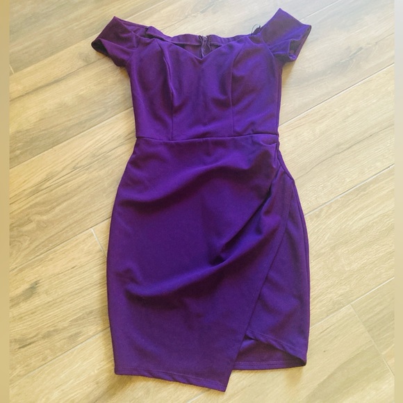 B. Darlin Bridesmaid Dress - Picture 2 of 5